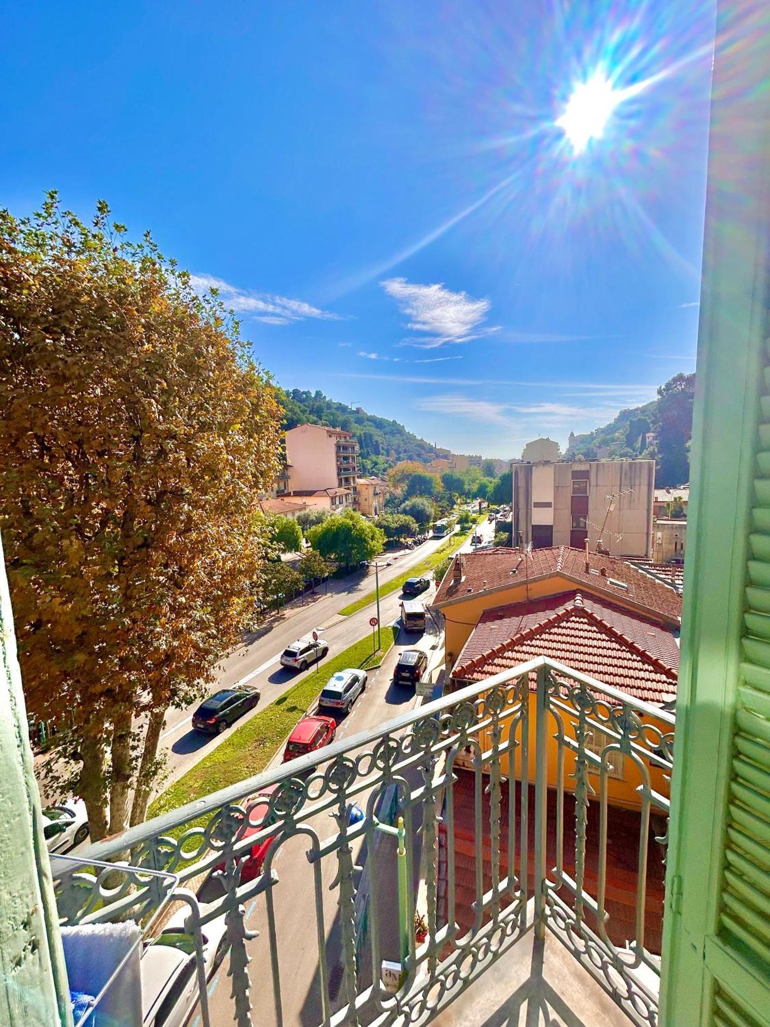 Menton: Superbe Appartement Exterior photo